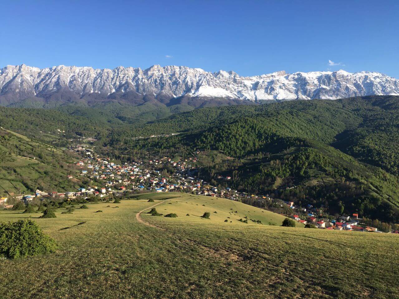 طبیعت سرسبز سوادکوه