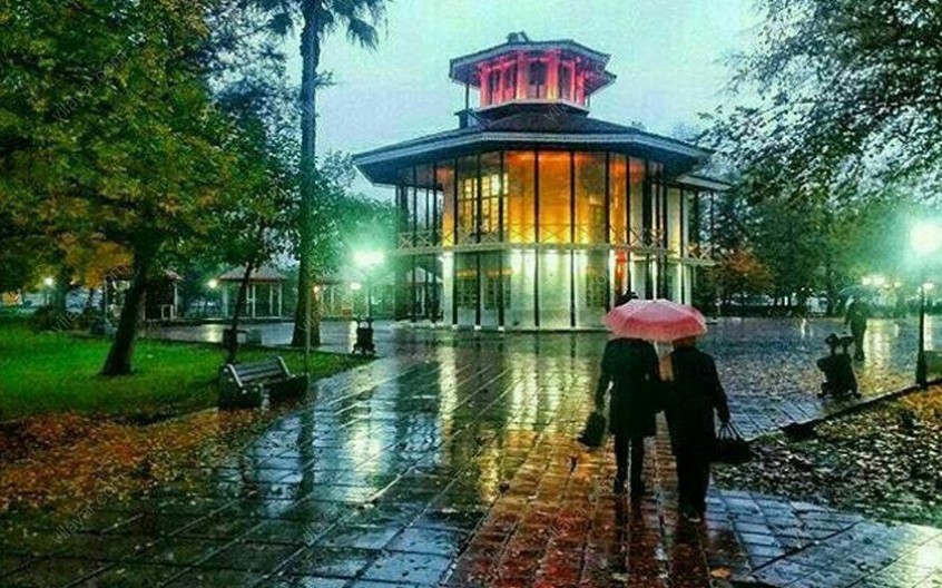 باغ محتشم - جاهای دیدنی رشت در شب