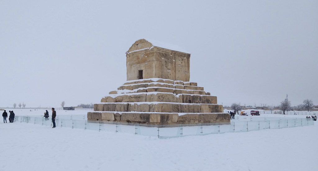 پاسارگاد - جاهای دیدنی شیراز در زمستان