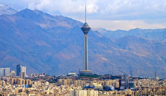 برج میلاد - جاهای دیدنی تهران در عید نوروز