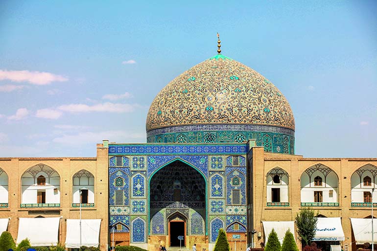 مسجد شیخ لطفالله - جاهای دیدنی اصفهان در تابستان