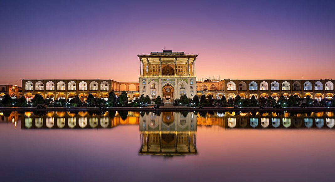 میدان نقش جهان - جاهای دیدنی اصفهان در تابستان