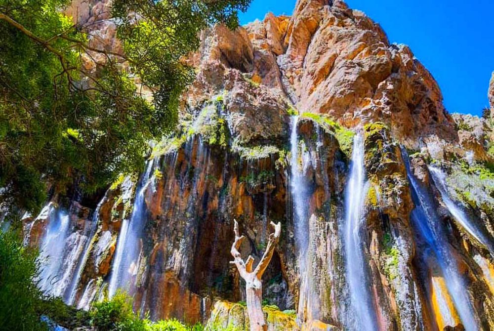 آبشار مارگون - جاهای دیدنی شیراز در تابستان